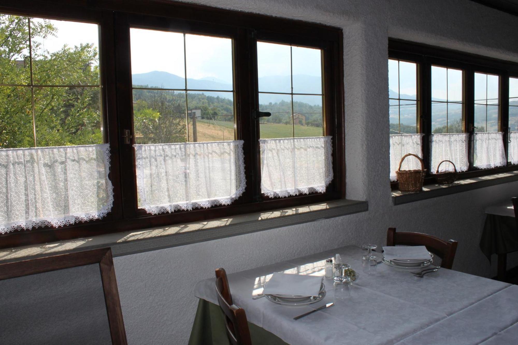 Locanda San Giorgio Sestola Exterior foto
